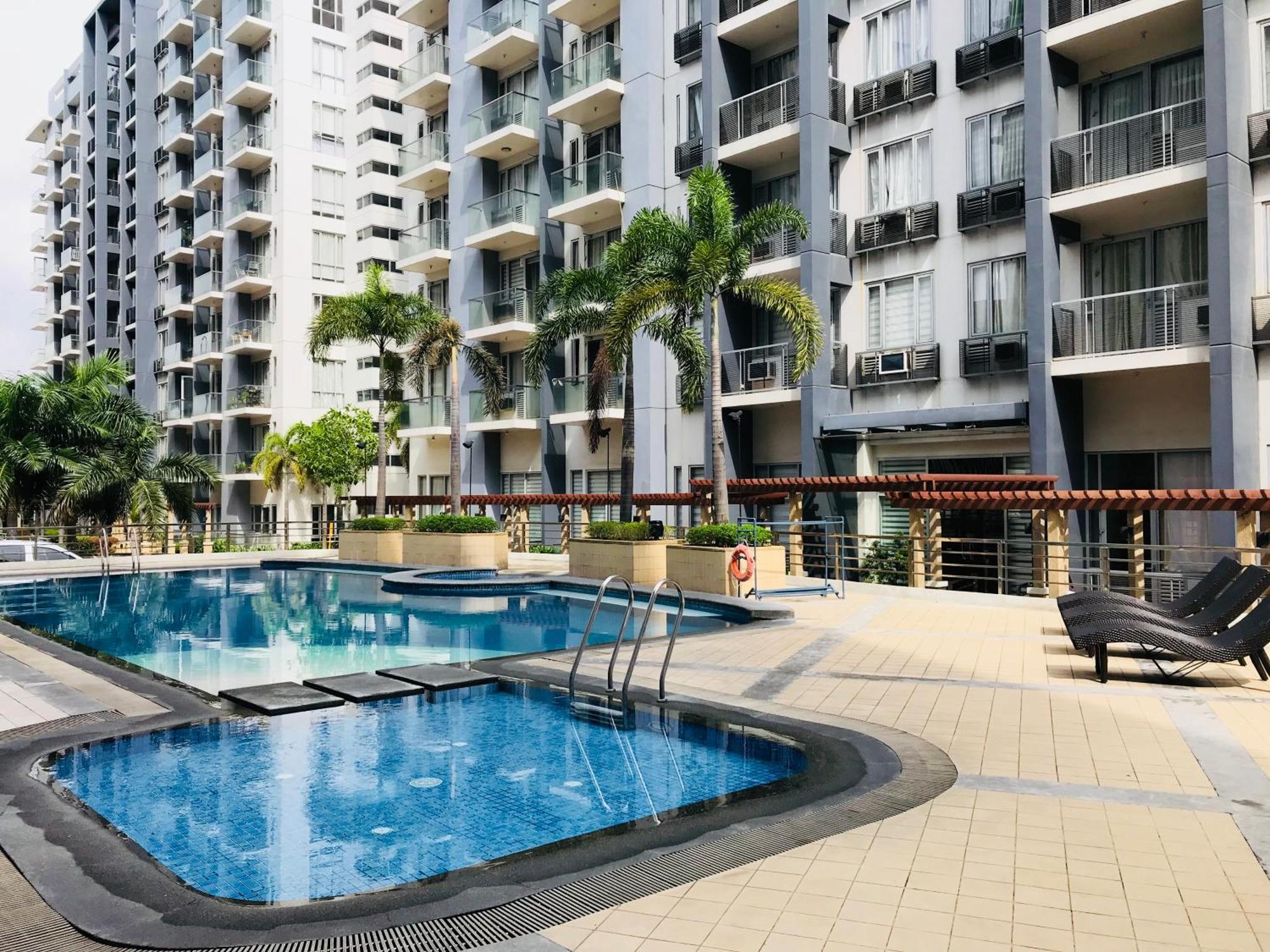 Condo 1 Palm Tree Across Naia T3 Pasay Exterior photo