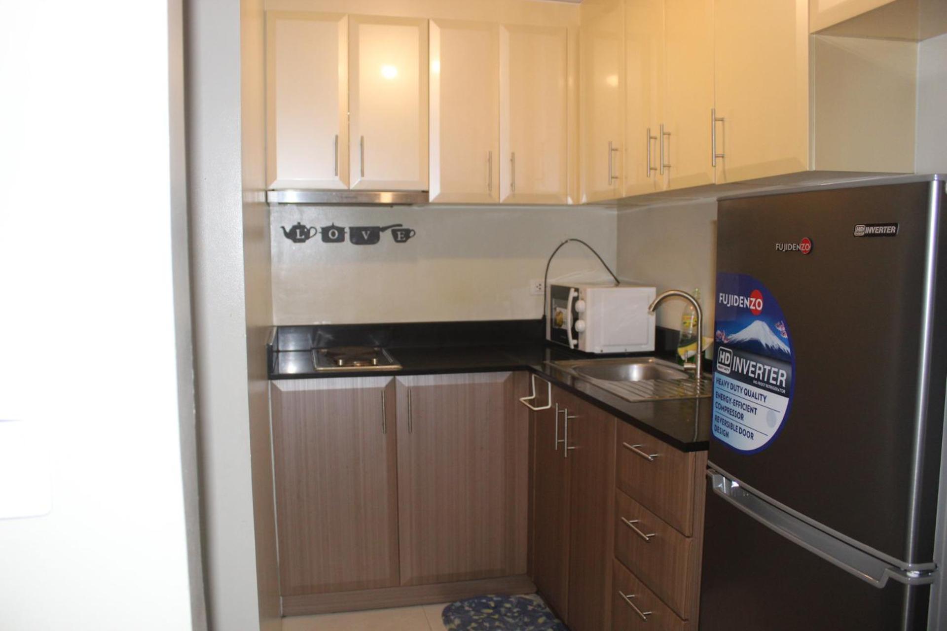 Condo 1 Palm Tree Across Naia T3 Pasay Exterior photo